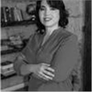 Entusiasta, dinámica y creativa. Clases para niños, niñas, adolescentes y adultos.