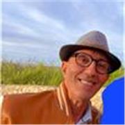 Professeur de danse rock n roll avec 25 ans d'expérience. La danse est ma passion pour débutant et confirmé. 