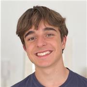 Graduado en ESO, actualmente estudiando el bachillerato tecnológico. Me gusta trabajar con niños y tengo experiencia.