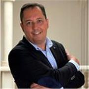 Profesor de Administración de Empresas y MBA con experiencia en estrategia y marketing en universidades y escuelas de negocio