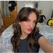 Profesora de asignaturas de bachillerato , especializada en ciencias de la salud y con sólidos conocimientos.