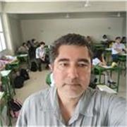 Maestro de informatica con conocimeitnos en arduino, lenguajes de programacion y paqueteria