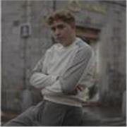 Maestro de apoyo escolar especializado en clases presenciales de español