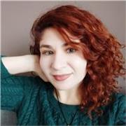Uczę angielskiego (A1-C2) osoby w każdym wieku, przygotowując do egzaminów Cambridge i IELTS.