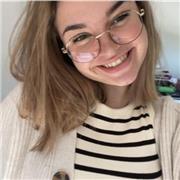 Hola! Imparto clases particulares a todo tipo de edades de todo tipo de asignaturas. Suelo trabajar más con niños y niñas que estén en primaria o secundaria, ayudándoles en todas las materias