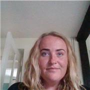 Doy clases de Inglés, tanto particulares como en grupo a nivel conversacional y/o gramatical