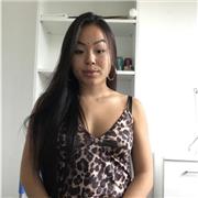 Soy una estudiante con mucha paciencia, ahora mismo acabo de terminar 2º de carrera de Psicología. Tengo el título del First (B2) y llevo yendo desde primaria a un colegio bilingüe. Me gustan mucho los niños y me gustaría mucho ayudarles a aprender de for