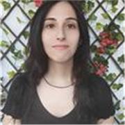 Cuidadora de niños con experiencia como profesora particular 