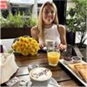 Ich biete Spanischunterricht an mit multikultureller Bildung (Südamerika und Spanien), Musik, Serien, Filme und vor allem Spaß!