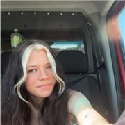 Ich unterrichte die Fächer Mathematik und Deutsch von der 1. bis zur 7. Klasse und Englisch von der 1. bis zur 10. Klasse