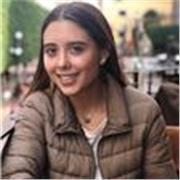 Profesora de inglés que imparte clases divertidas a niños de todas las edades