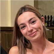 Offro ripetizioni a bambini delle elementari, laureata in scienze dell’educazione.