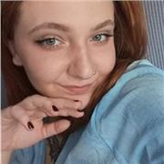 Étudiante en 2e année de psychologie. Diplômée du bac, offre cours particuliers en français ou matière littéraire.