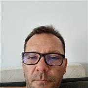 Profesor de Lengua Castellana y literatura y alemán imparte clases durante este verano. Especialista en niñ@s inconformistas