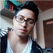 Profesor de filosofía, imparte clases a jóvenes y adolescentes interesados por el pensamiento filosófico