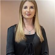 ich heise Fatjona Berisha und bewerbe mich als Englischlehrerin fur Kinder und Erwawachsene