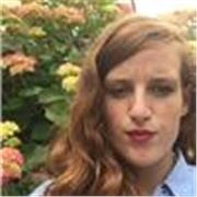 Enseignante en design et métiers d'art certifiée et artiste visuelle