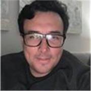 Profesor titulado en cine con más de 5 años de experiencia.