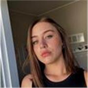 Ciao! Sono una studentessa al 5° anno di Liceo Scientifico e offro ripetizioni online di matematica per ragazzi di medie e biennio