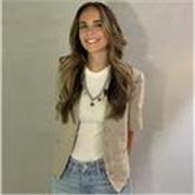 Profesora de Marketing con 4 años de experiencia, experta en branding, estrategia digital y Offline