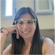 Profesora de filosofía ofrece clases de de filosofía nivel secundario y terciario