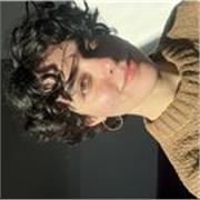 Native English speaker offering conversational classes in English. A safe, engaging, and rewarding space!