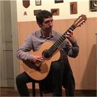 Tomás