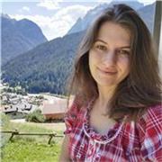 Ragazza bilingue offre lezioni di inglese per ragazzi e adulti interessati a migliorare o appendere da zero!