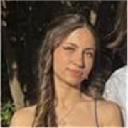 Profesaría de apoyo especializada en niños y próxima estudiante de magisterio. Muy buenas calificaciones en la materia