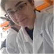 Studentessa universitaria laureanda in chimica e tecnologie farmaceutice; impartisce lezioni di chimica, matematica e fisica