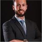 Aprender um novo idioma é muito mais do que estudar, é mergulhar em novas culturas! Sou professor de idiomas, apaixonado por ensi