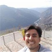 Profesor de inglés en nivel básico e intermedio, enfocado en la parte de lectura escritura y conversacional