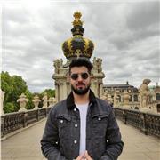 English teacher who can make study fun and enjoyable