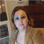 Profesora particular de empresariales con 23 años de experiencia en el sector de la administración, contabilidad y recursos humanos. Me gusta enseñar a los demás para intentar hacerles llegar mi entusiasmo por el mundo empresarial