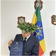 Laureato ingegneria elettronica e accademia navale di Livorno