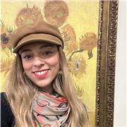 Doy clases particulares de Historia e Historia del Arte a alumnos de secundaria. También ofrezco refuerzo de todas las asignaturas a alumnos de primaria y apoyo en idiomas (inglés y valenciano) para todos los cursos de primaria y secundaria