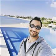 Je suis Chams, professeur d'anglais. Je propose des cours adaptés pour améliorer rapidement vos compétences en anglais !