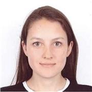 Passionnée par l'enseignement et bilingue : Cours de soutien scolaire personnalisés en ligne.