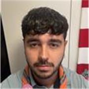 Profesor de fútbol para todas las edades apasionado por el deporte en la infancia