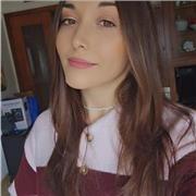 Dottoressa in studi umanistici, abilitata all'insegnamento. Se hai bisogno di un aiuto, sarei lieta di aiutarti.