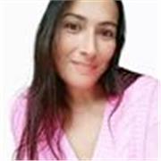 Profesora de español dinámica y adaptable con experiencia en enseñanza internacional