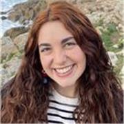 Profesora de ESO para todas las edades, especializada en las ciencias, concretamente en biología y química. 