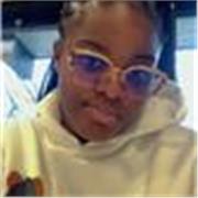 Englisch, Französisch- Tutor, der Kinder aller Altersgruppen unterrichtet 