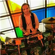 Batterista professionista con 30 anni di esperienza impartisce lezioni ad allievi di ogni età