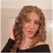 Studentessa diplomata che offre ripetizioni e aiuto studio prediligendo le materie umanistiche