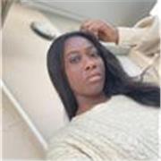 Madrelingua Fancese. Fin da giovane età ho sempre parlato il francese studiata a scuola