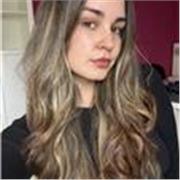 Profesora de inglés con certificación C1 y grado en Maestro/a de Educación Primaria con mención en lengua extranjera: inglés. 