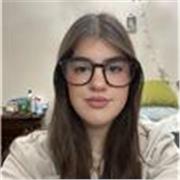 Soy estudiante del grado de Educación Primaria, ofrezco clases económicas de cualquier materia