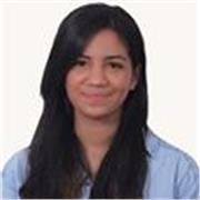 Profesora de Español y Literatura imparte clases a estudiantes de preescolar y primaria