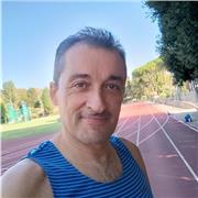 Ciao sono Ottaviano personal trainer e allenatore di atletica. Se desideri una forma fisica ottimale, sentirti tonico e attivo